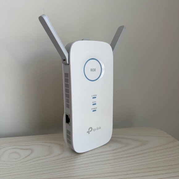 TP-Link RE550 AC1900 Wireless Dual Band Wi-Fi Range Extender Booster - Picture 5 of 6